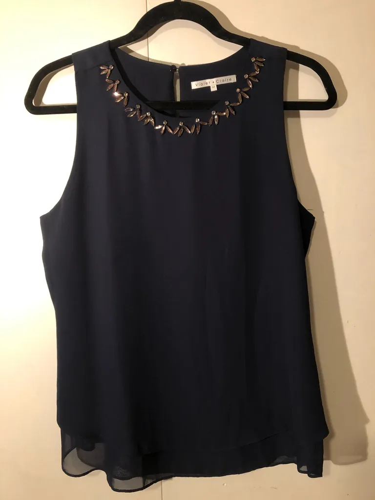 LIKE NEW Violet & Claire Blouse Size M photo 1