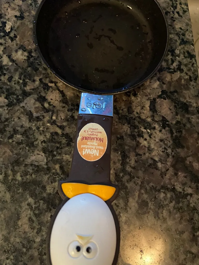 Pot Lids 6-8 “And Small Fry Pan Egg (Sz) photo 1