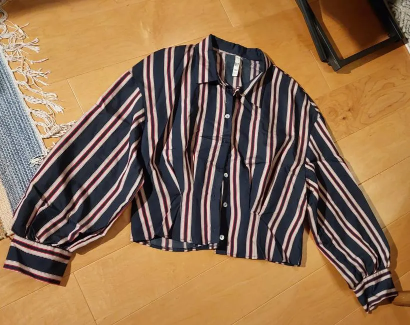 Long Sleeve Striped Button-Up Shirt photo 1
