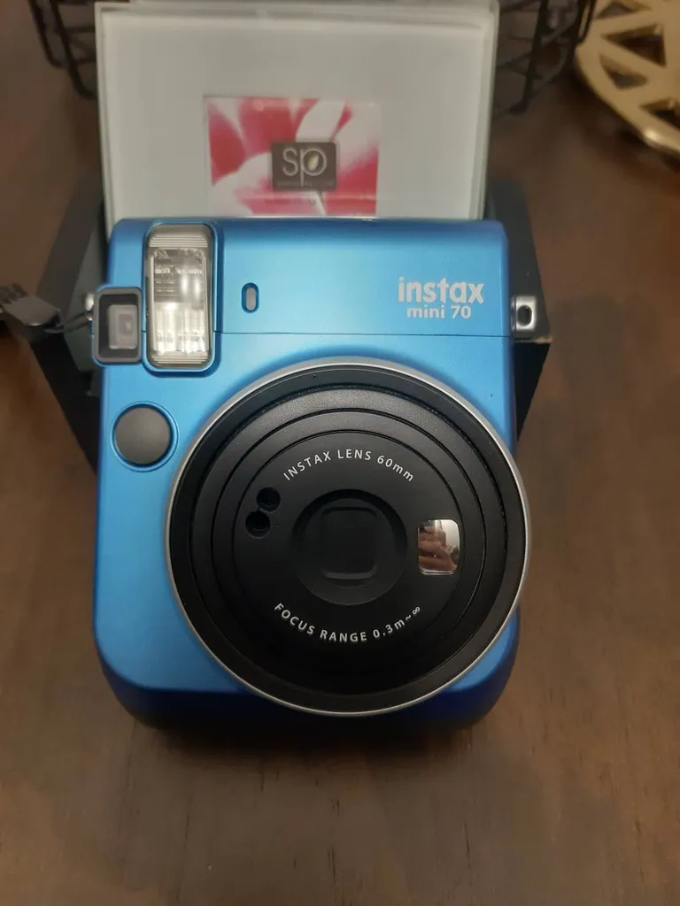 Fujifilm Instax Mini 70 Mint Condition photo 1