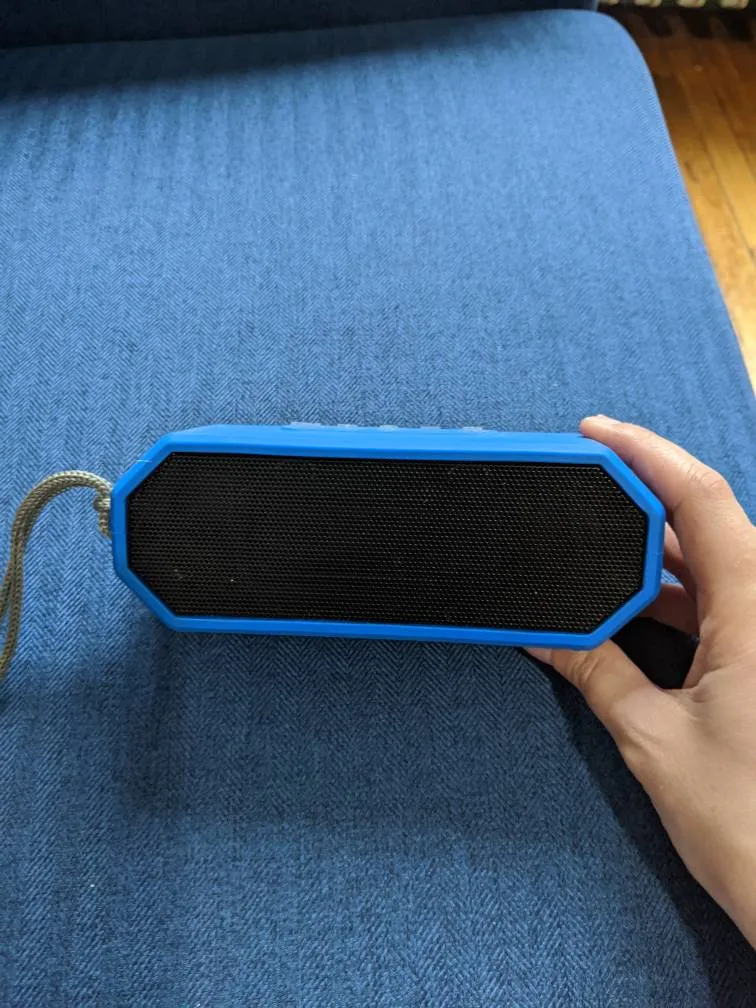 Altec Lansing Bluetooth speaker With h2o Jacket photo 1