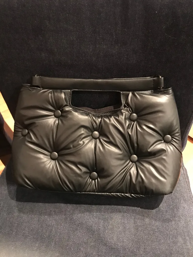 New Quilted Black Purse photo 1