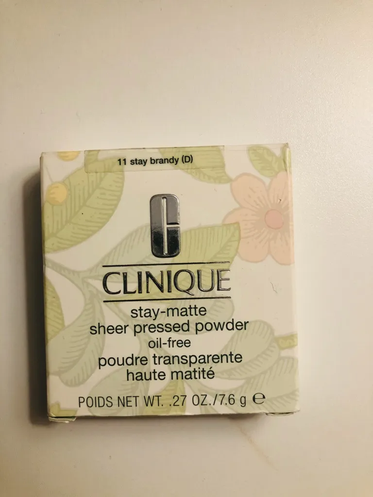 Clinique Stay Matte Sheet Pressed Powder photo 1
