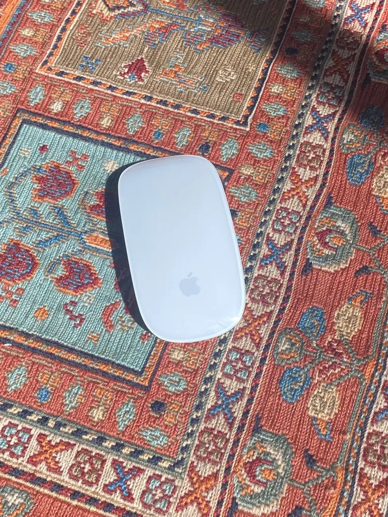 Apple Magic Mouse photo 1