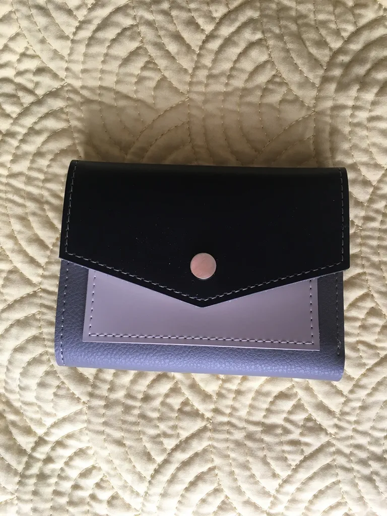 BNWOT Miniso Wallet photo 1