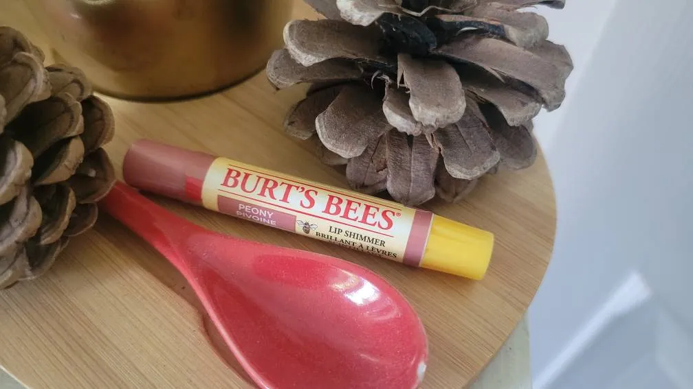 Burt's Bees Lip Shimmer photo 1