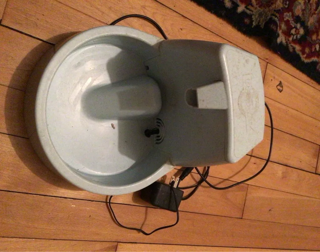 Pet Drinking Fountain photo 1