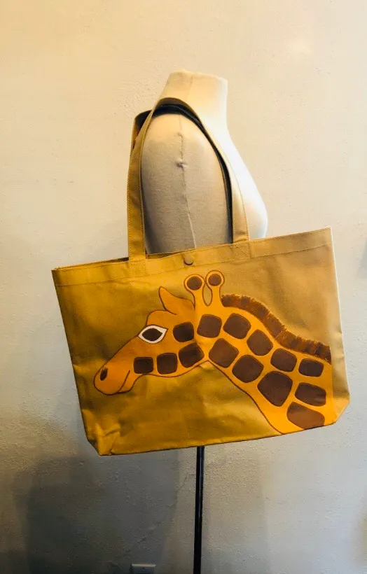 totally cute deadstock 1970s canvas with silkscreened giraffe... photo 1