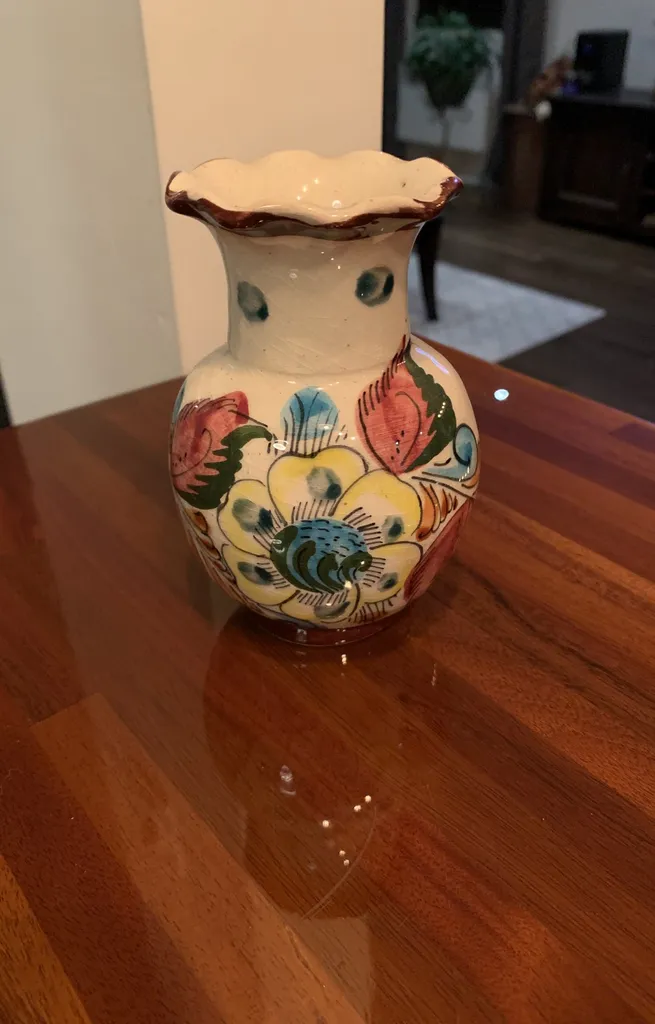 Mexican Pottery Hand painted Small Vase photo 1