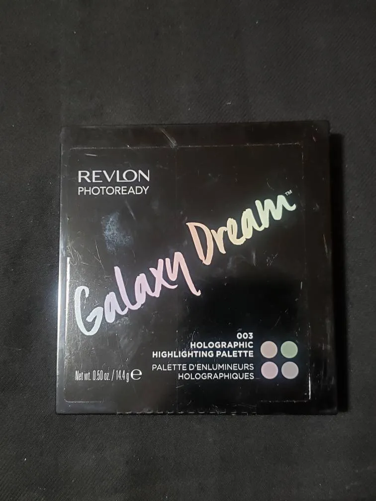 Revlon Galaxy Dream Holographic Palette photo 1