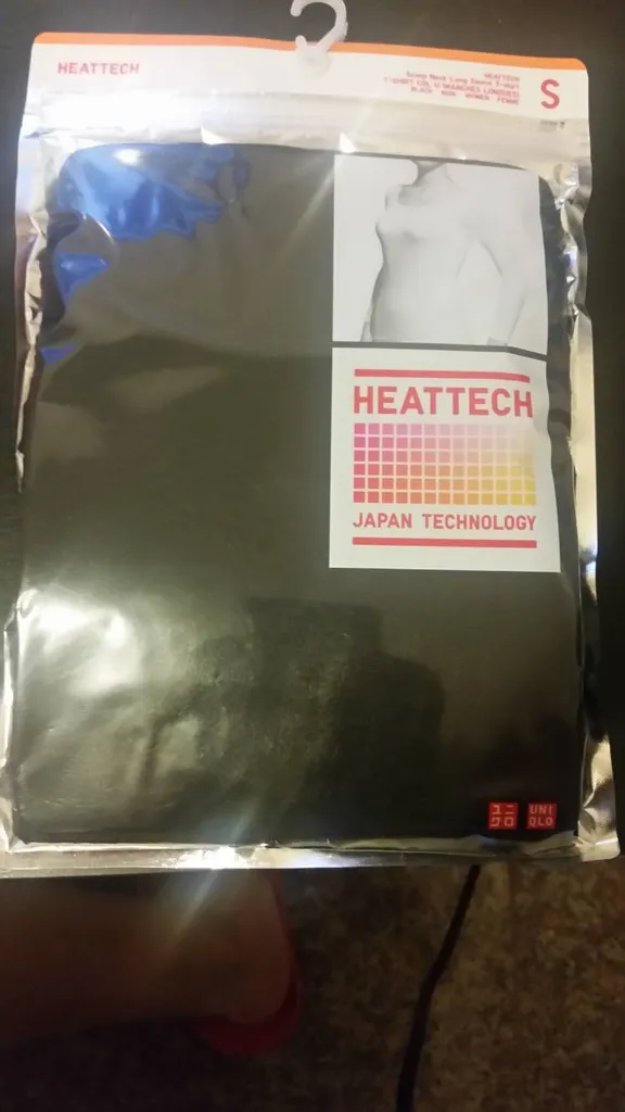 Uniqlo Heattech Shirt photo 1