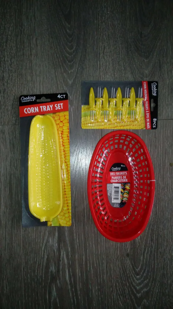 BN Corn tray and holders set plus deli baskets - perfect pick... photo 1