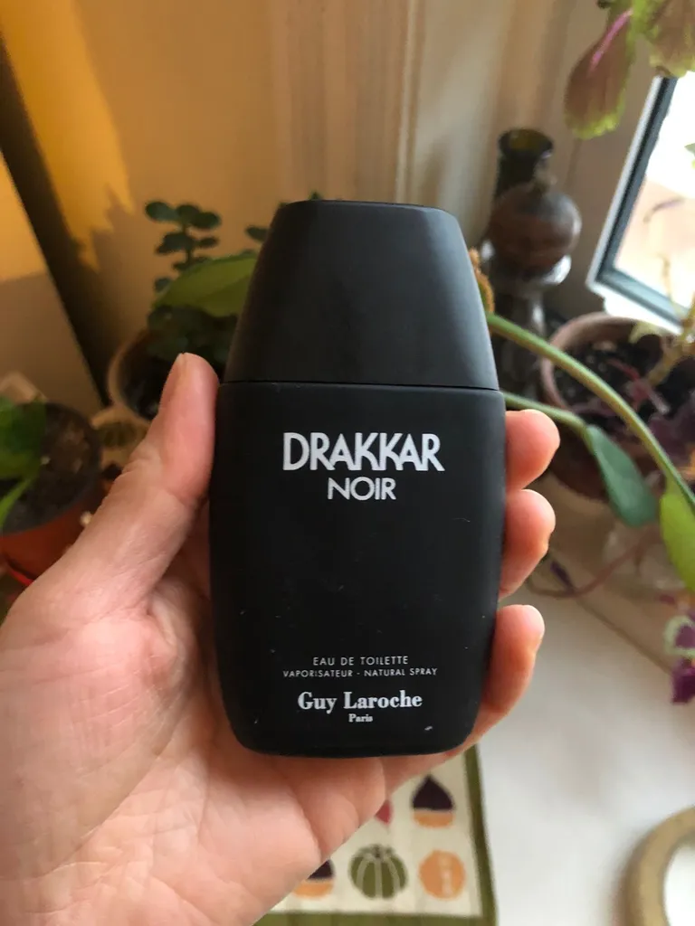 Guy Laroche Eau De Toilette photo 1