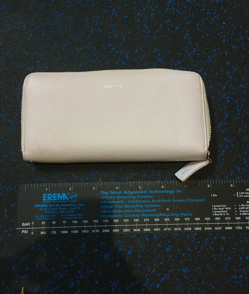 Light Pink Miniso Wallet photo 1