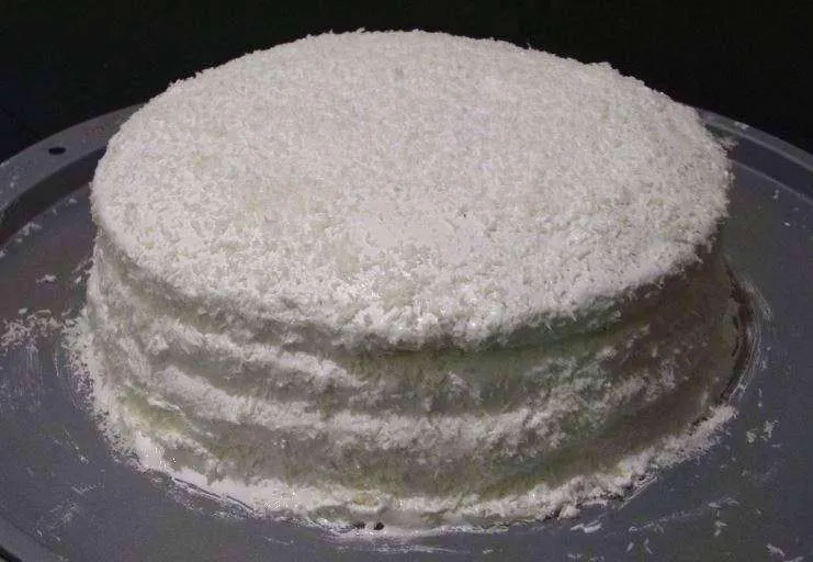 4 layer Coconut Cake photo 1