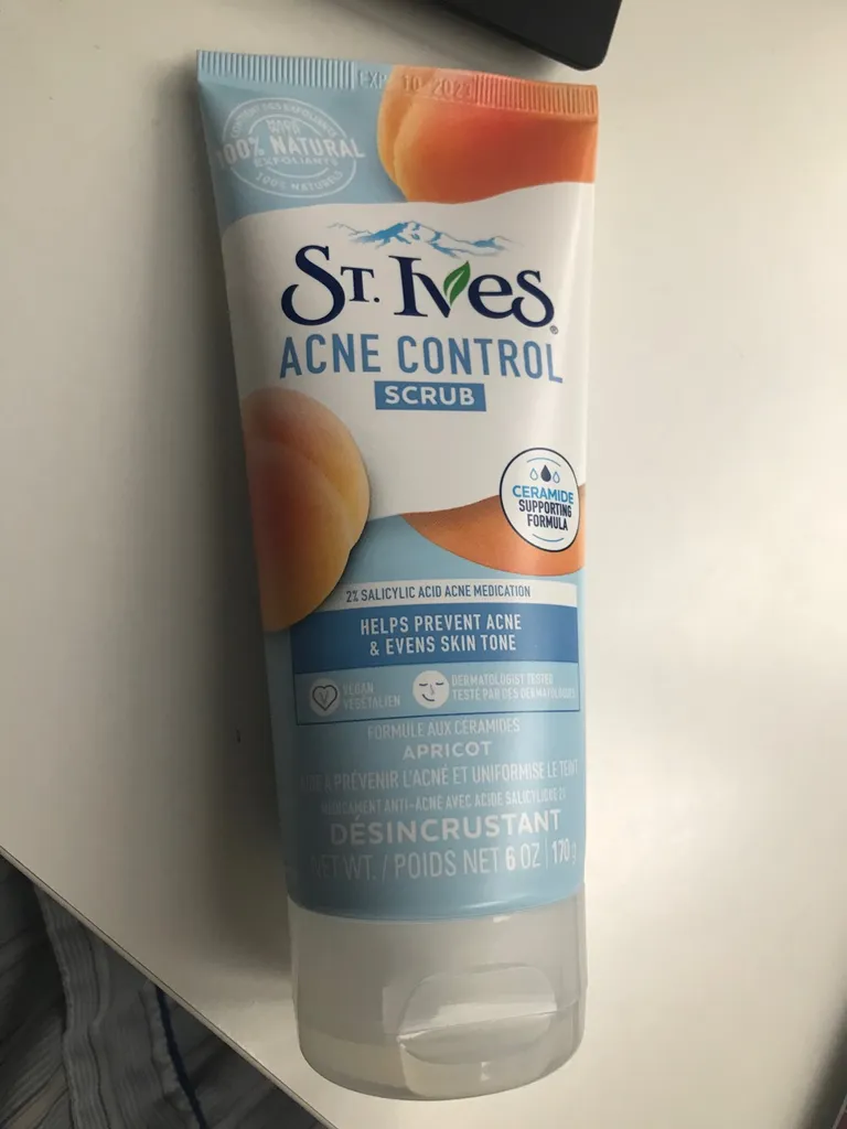 BNIP Acne Control Scrub photo 1