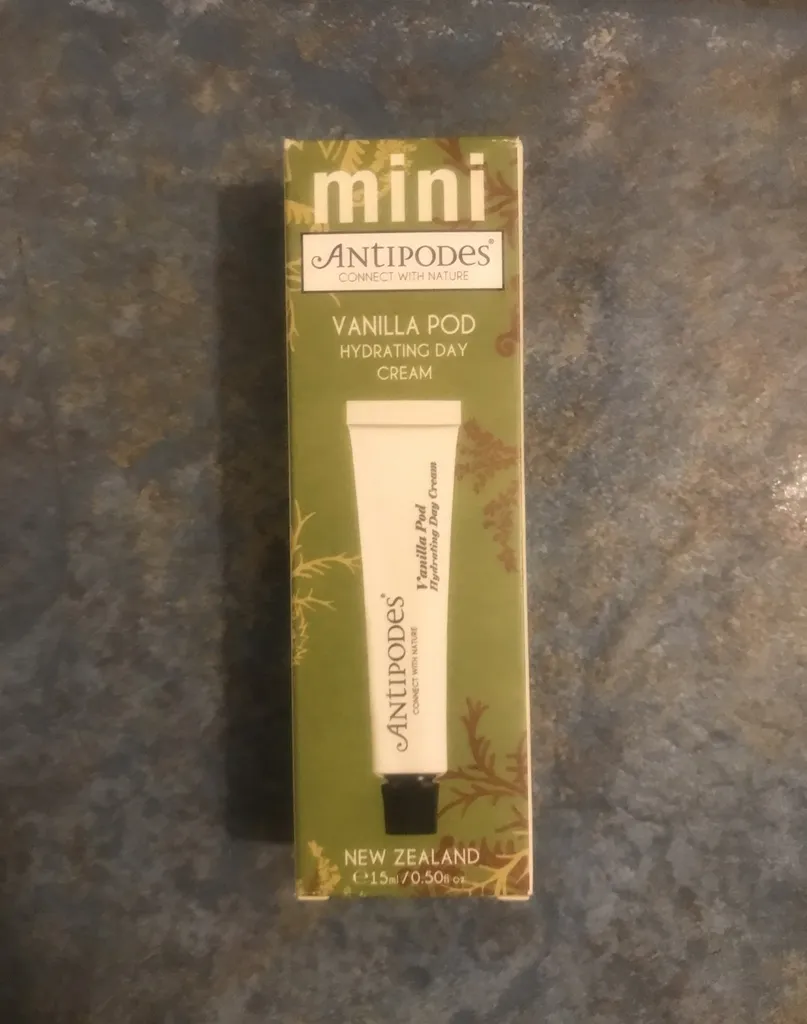 Antipodes Vanilla Pod Hydrating Day Cream photo 1