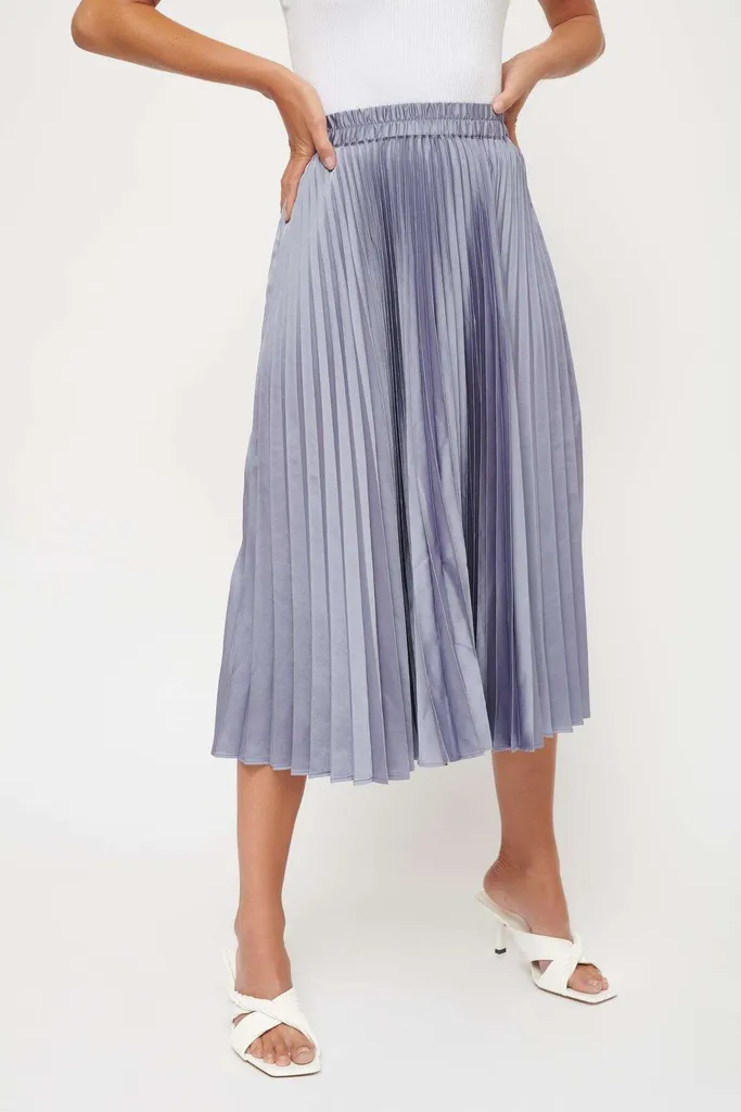BNWT Dynamite Clothing Pleated Midi Skirt, size M photo 1