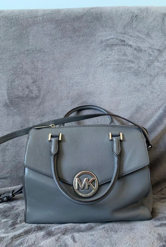 Michael Kors Purse photo 1