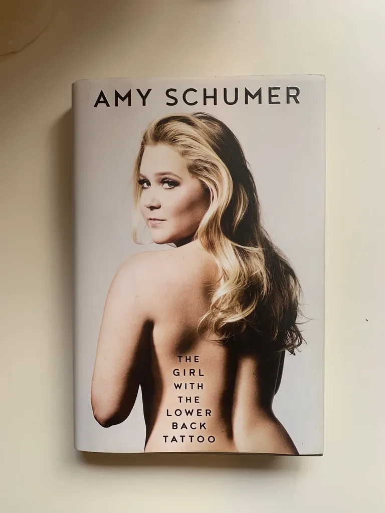 Amy Schumer, The Girl With the Lower Back Tattoo photo 1