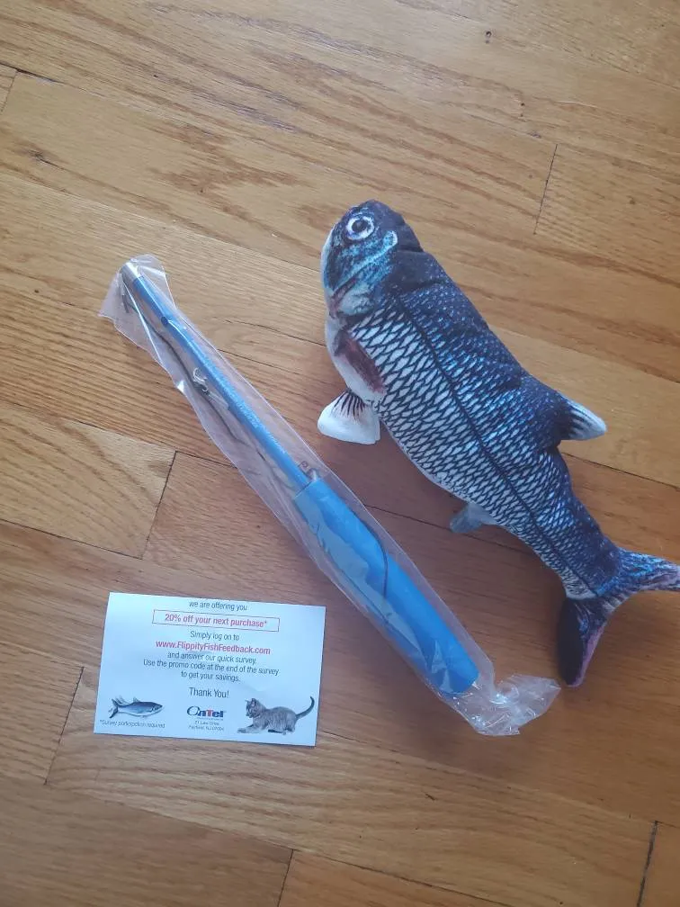 Motion Activated Fish Cat Toy photo 1