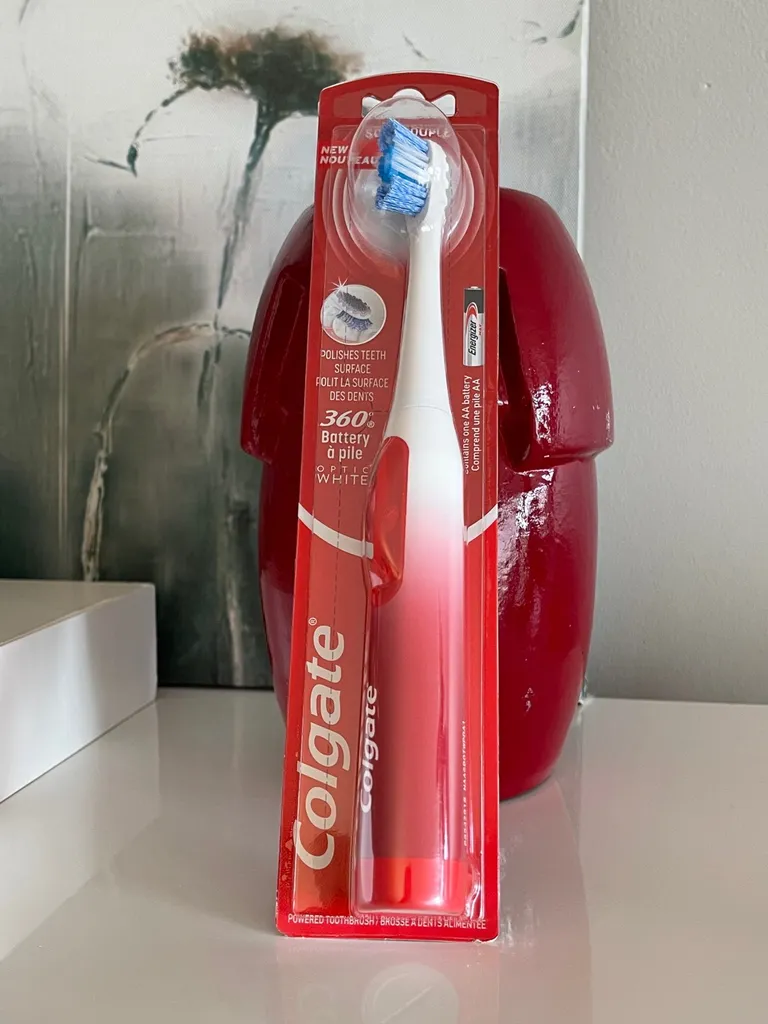 BN Colgate 360 toothbrush photo 1