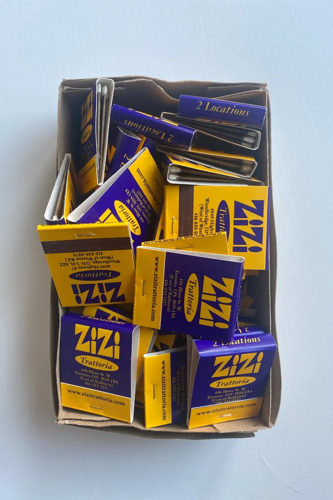 🧡 Match Books Galore photo 1