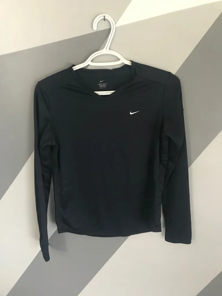 Nike Long Sleeve photo 1