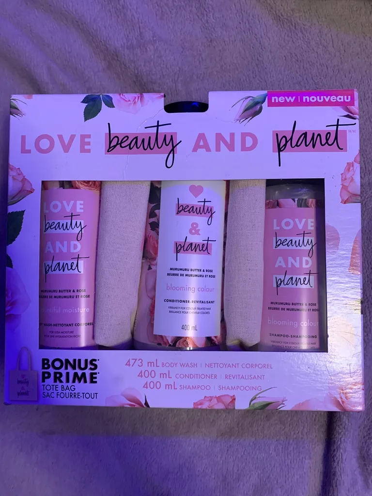 Self Care Set With Shampoo, Conditioner, And Lotion photo 1