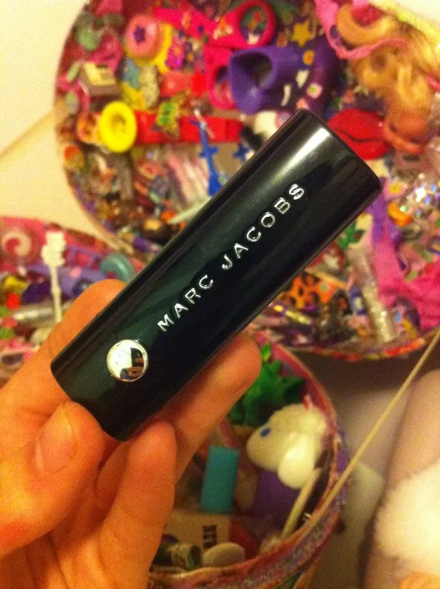 Marc Jacobs Lipstick In Mahogany (232) photo 1