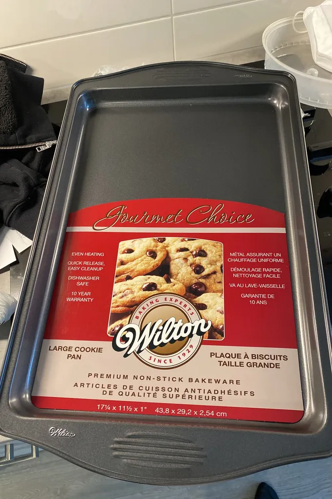Wilton Large Cookie Pan photo 1