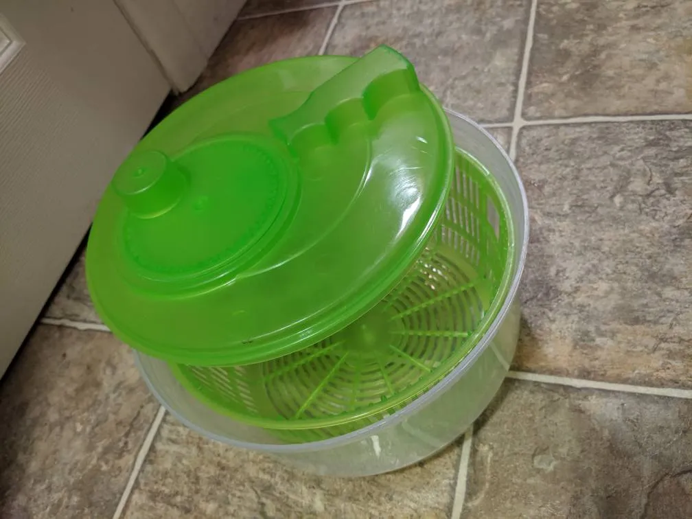 Salad Spinner photo 1