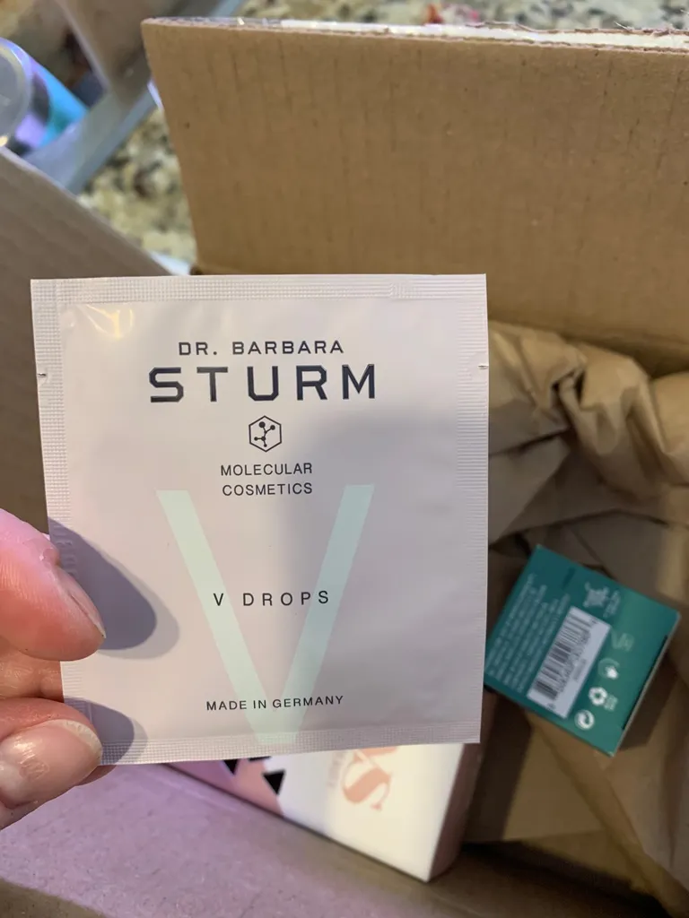 Free W Trade photo 1