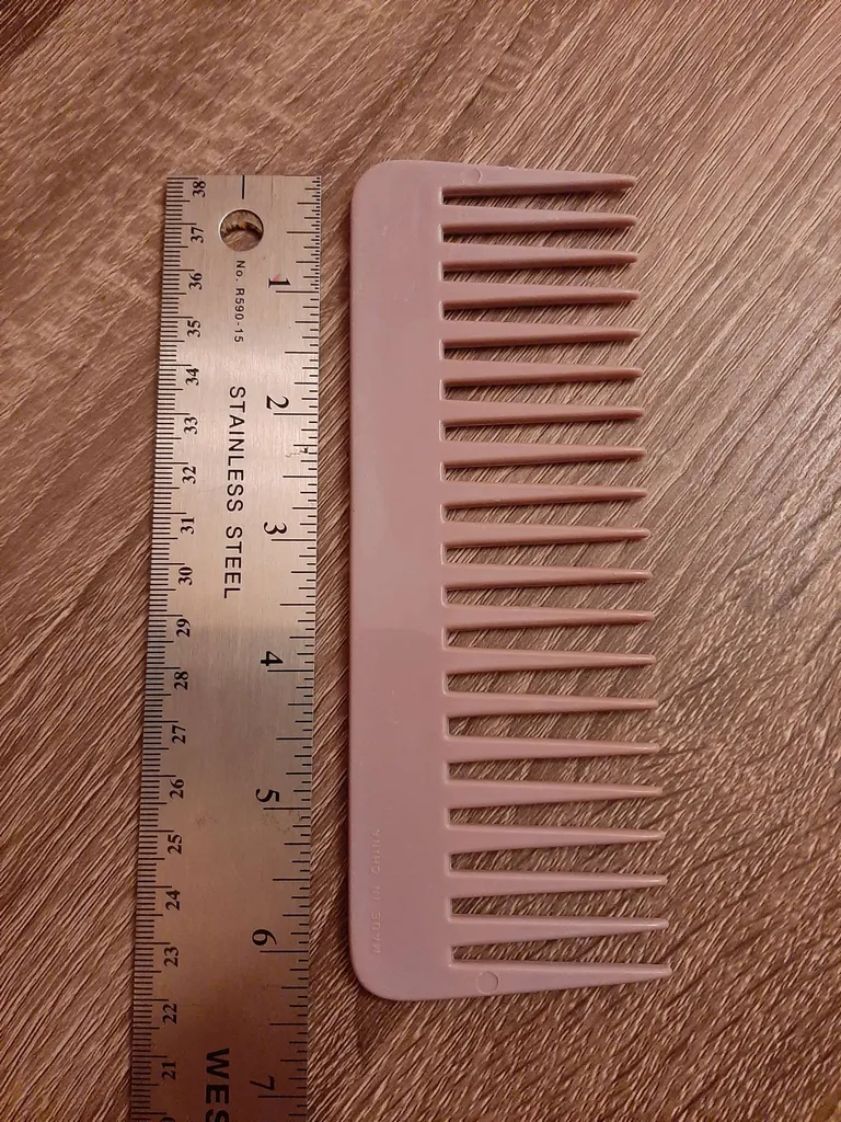 Shower comb photo 1