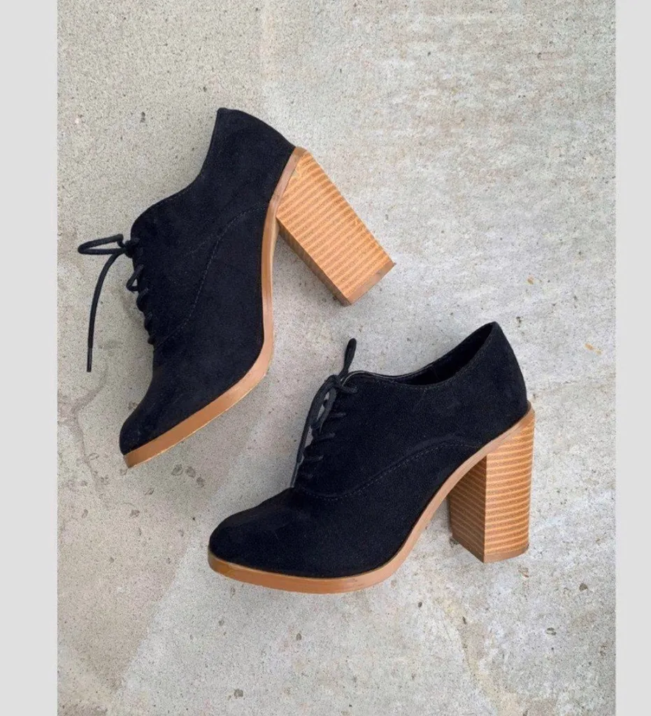 Black Suede Booties Heels photo 1