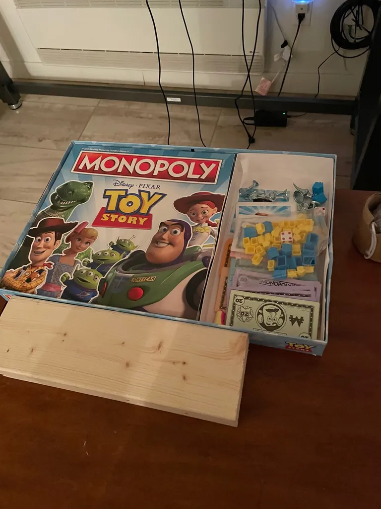 NEEDED: MONOPOLY GAME LID photo 1