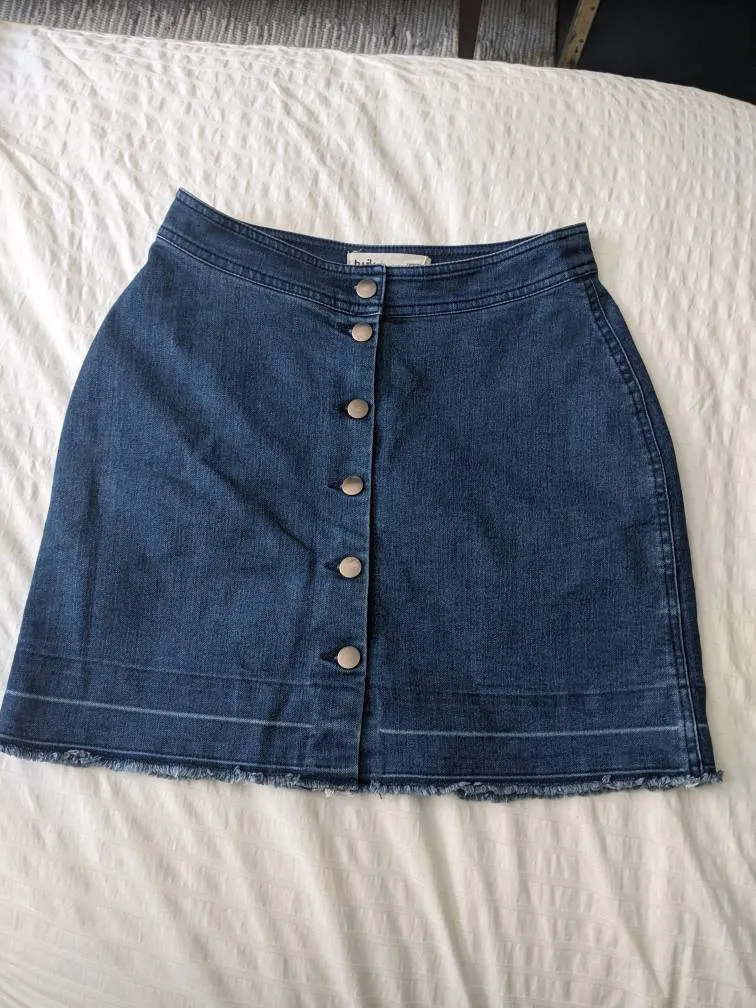 Cotton Buttoned Denim Skirt photo 1