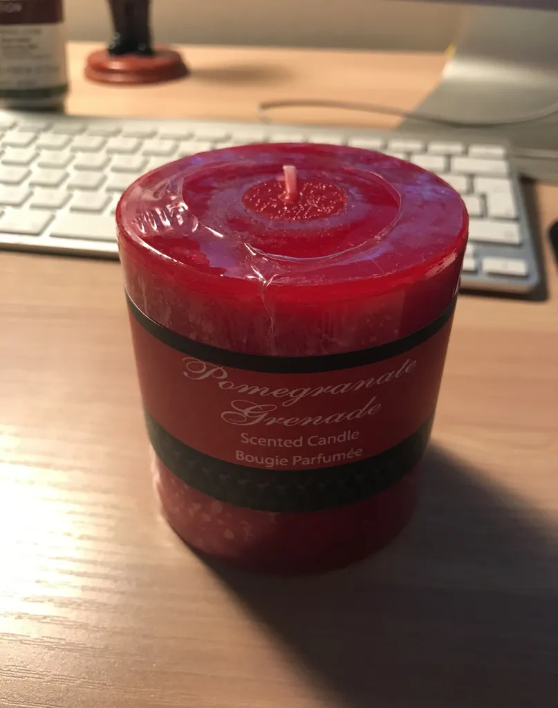 Pomegranate Candle photo 1