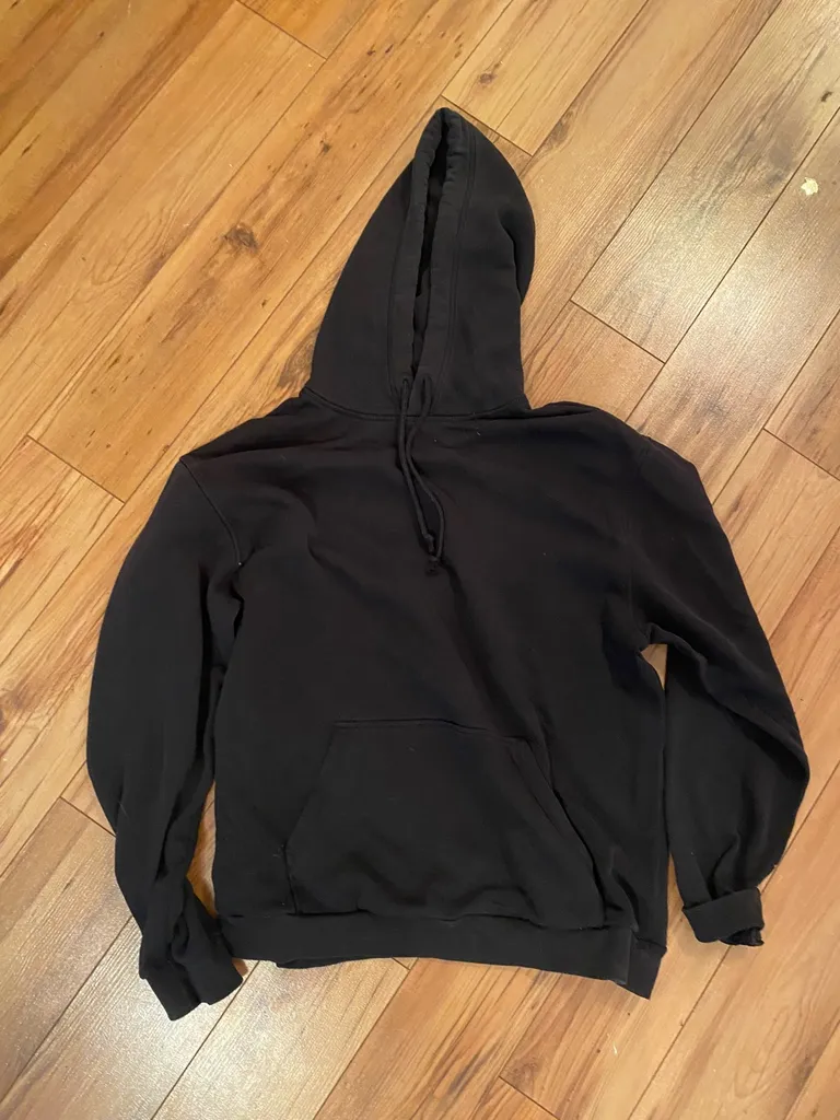 Large H&M Black Hoodie photo 1