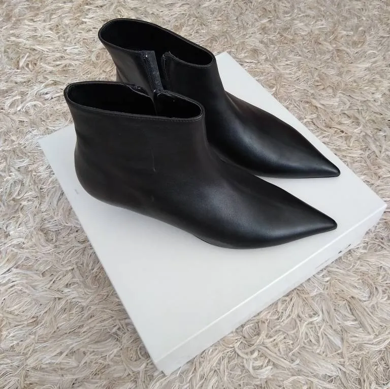 Gravity Pope Booties /High Heel Boots photo 1