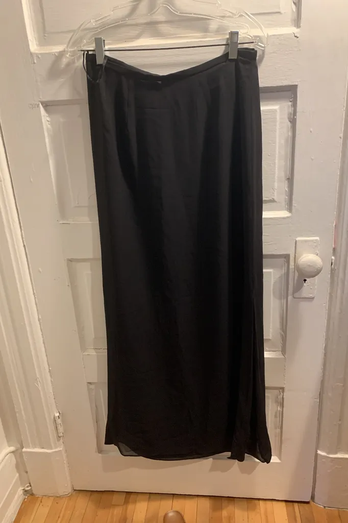 Kay Unger Silk Skirt photo 1