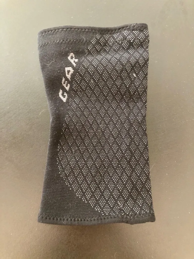 Knee Compression Brace photo 1