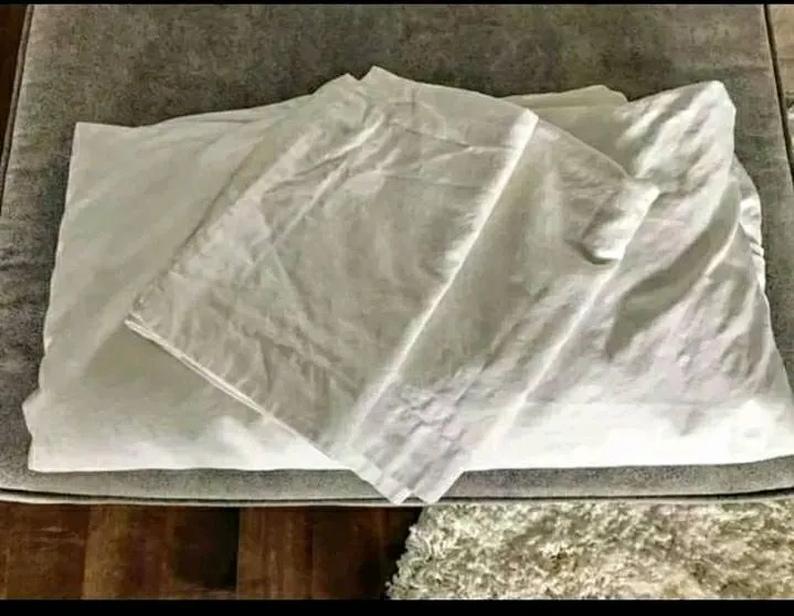 Queen Duvet & Sheets photo 1