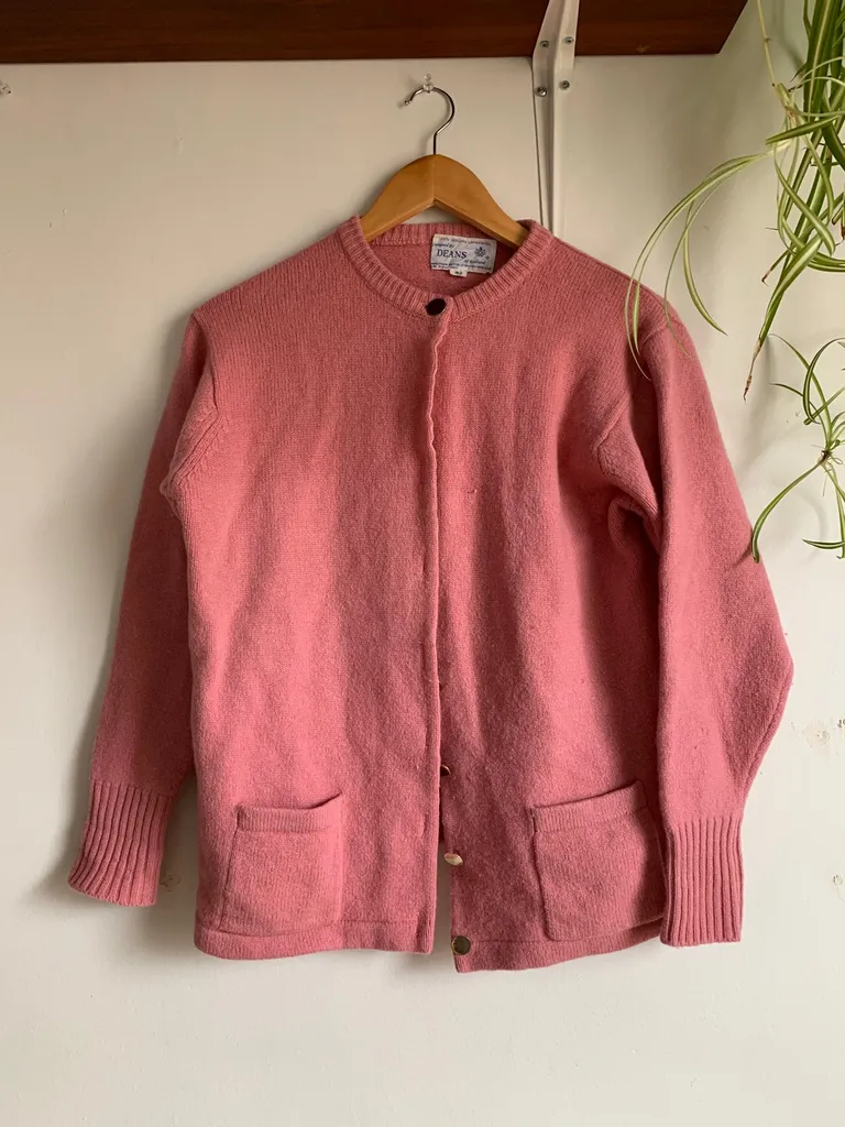 beauty true vintage 100% lambswool cardigan photo 1