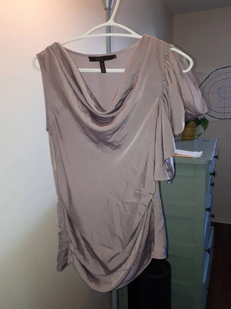 Professional (or not lol) Tops photo 1