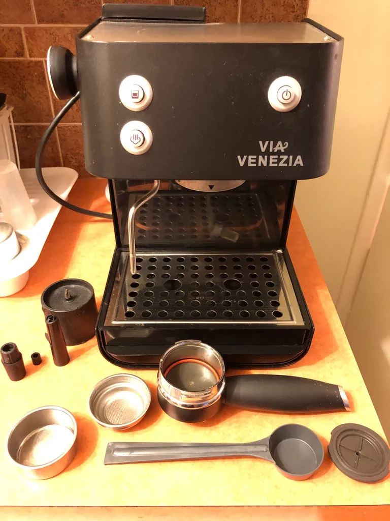 Via Venezia Saeco Espresso Machine photo 1