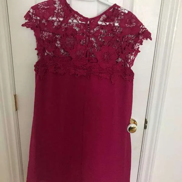 Gorgeous Light And Flowy Dress Fushia Pink photo 1