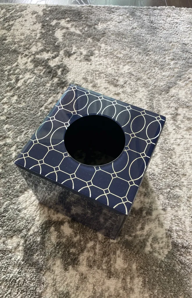 Mirrored glass Square Tissue Box Holder photo 1