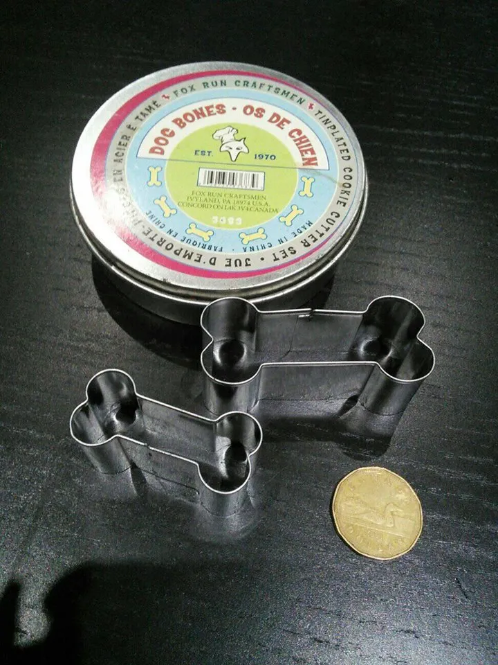 Dog bones cookie cutters photo 1