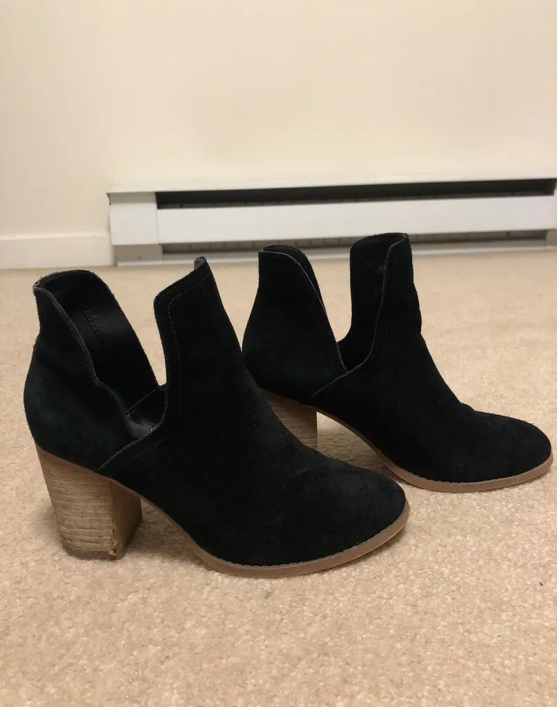 Aldo Suede Booties Size 7 photo 1
